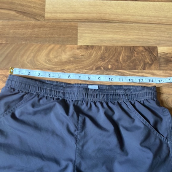 Gray Women’s Reebok Athletic Shorts, Size S - Picture 4 of 6